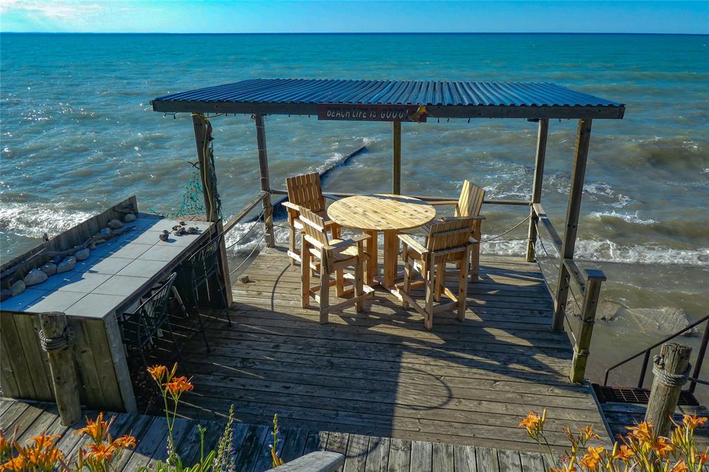 2082 LAKESHORE Road, Sarnia, Ontario, Canada