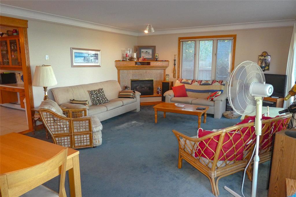 2082 LAKESHORE Road, Sarnia, Ontario, Canada