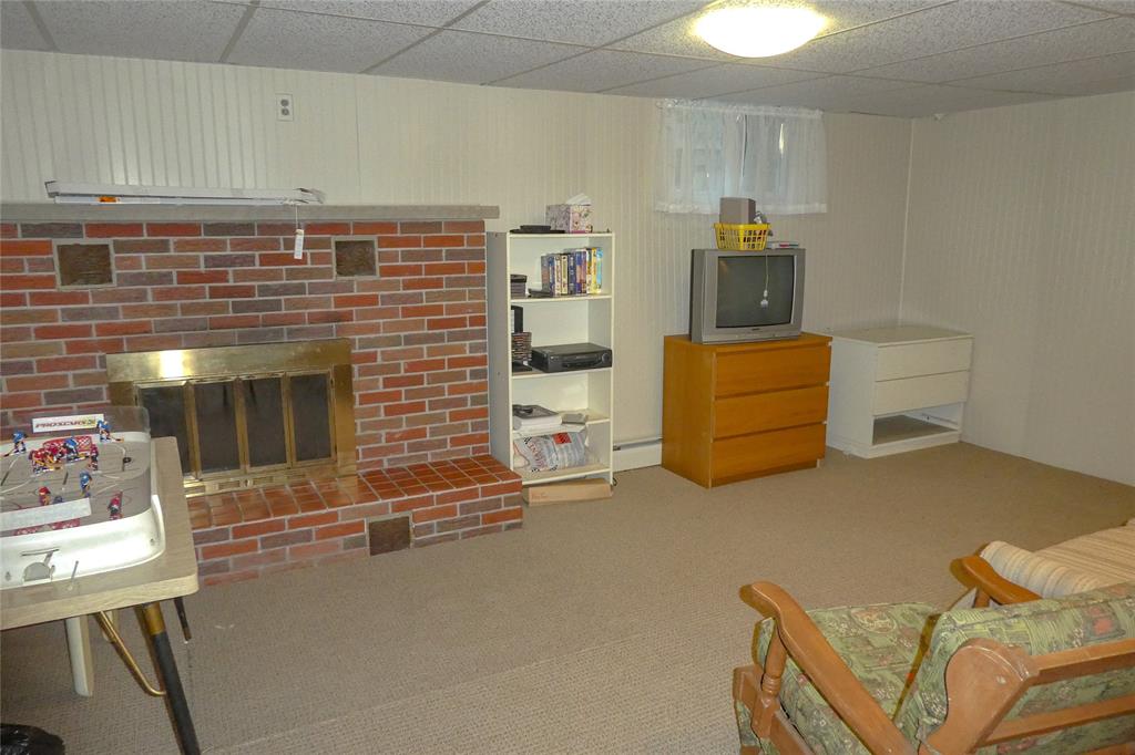 2082 LAKESHORE Road, Sarnia, Ontario, Canada