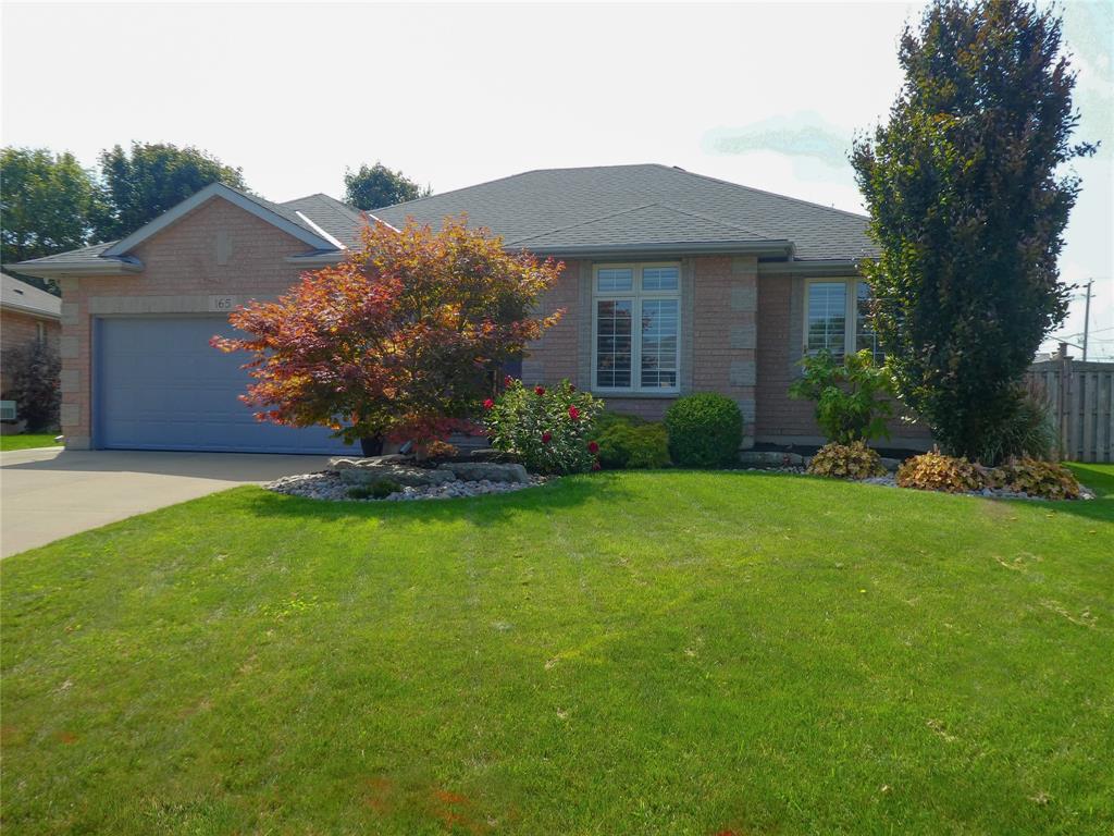 165 ALEX CAMERON Court, Sarnia Ontario, Canada