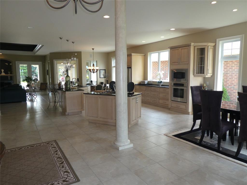 769 TUDOR Close, Sarnia, Ontario, Canada