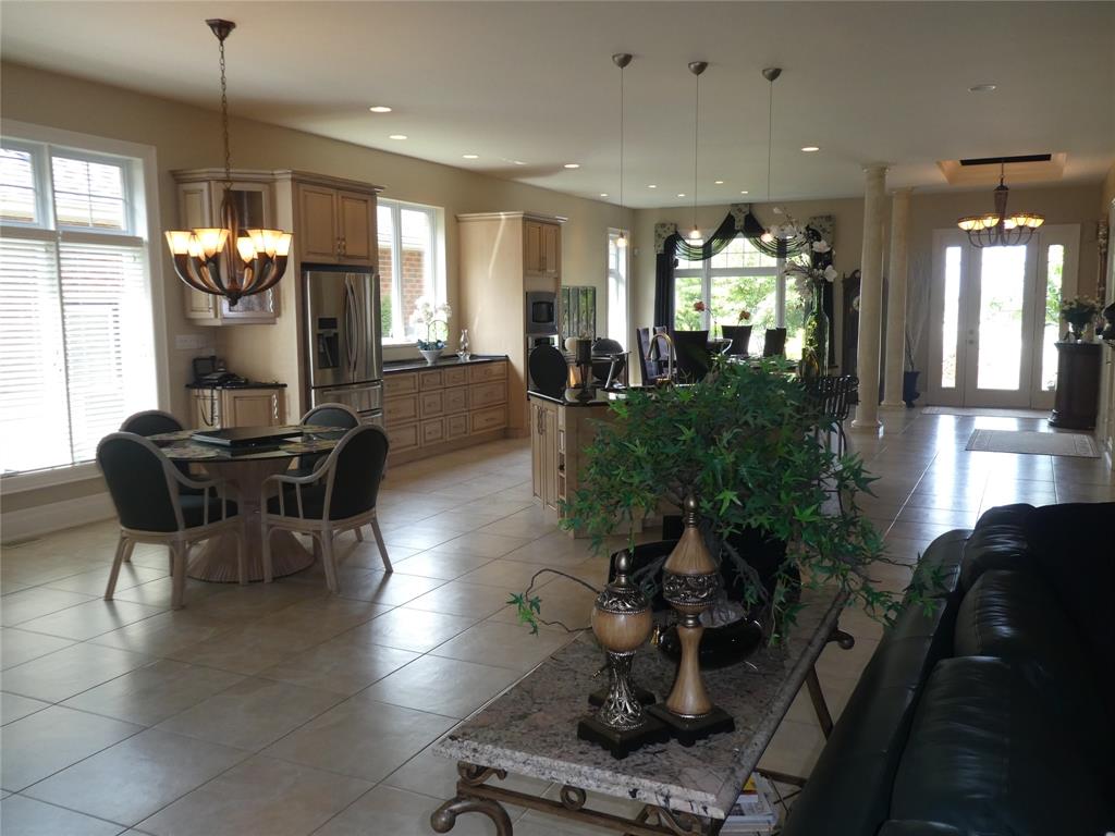 769 TUDOR Close, Sarnia, Ontario, Canada
