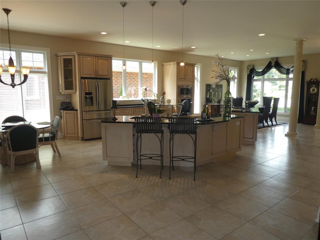 769 TUDOR Close, Sarnia, Ontario, Canada