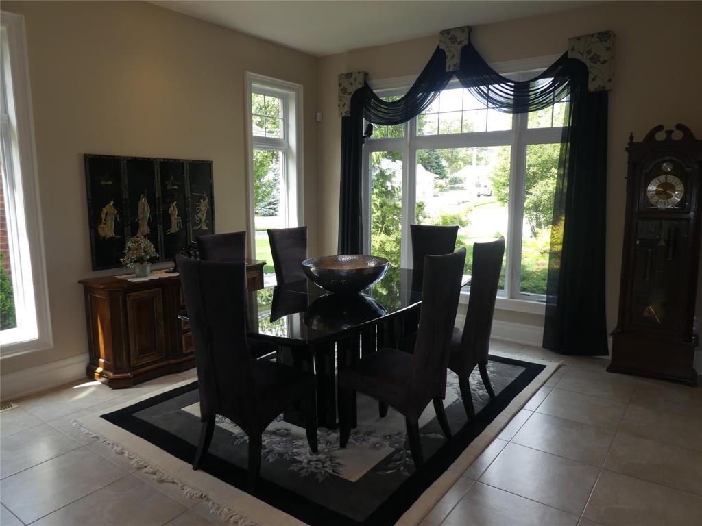 769 TUDOR Close, Sarnia, Ontario, Canada