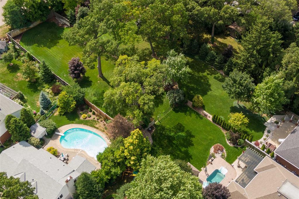 769 TUDOR Close, Sarnia, Ontario, Canada
