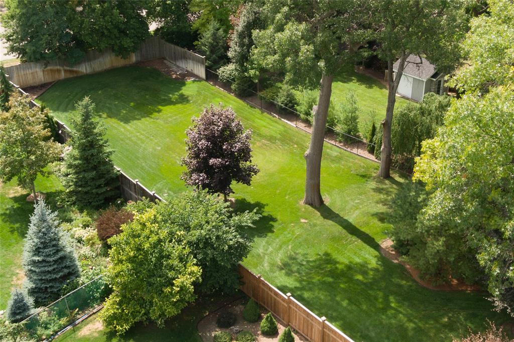 769 TUDOR Close, Sarnia, Ontario, Canada