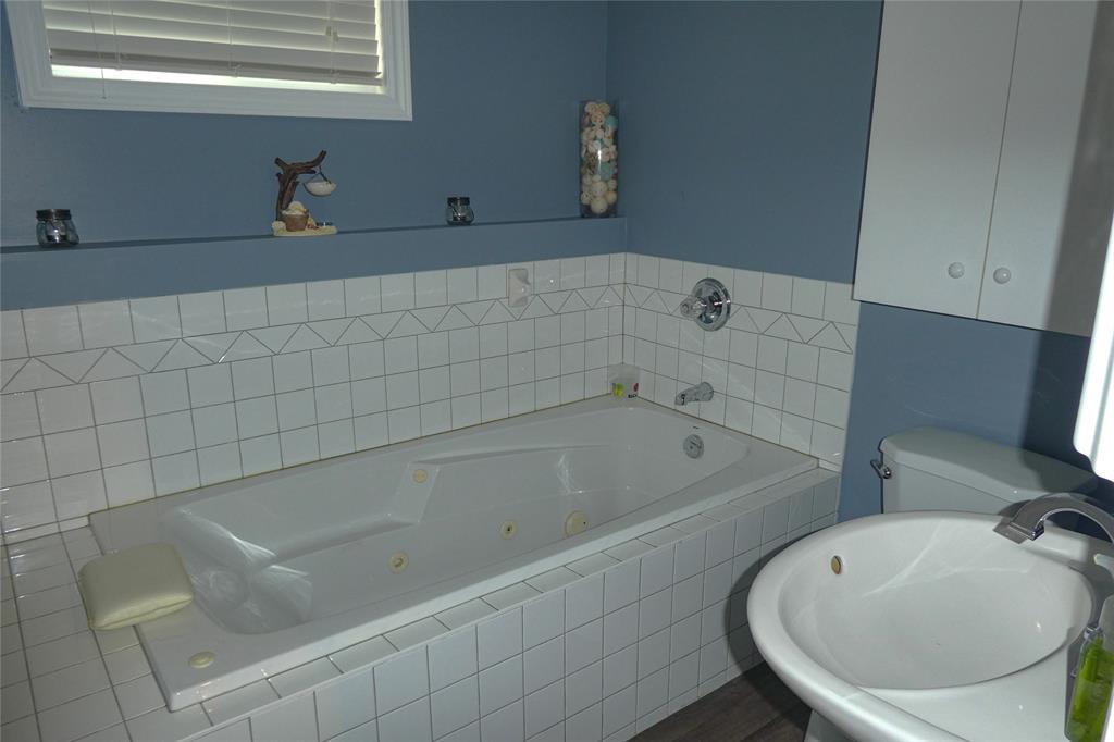 95 D ANDREA Trail, Sarnia Ontario, Canada