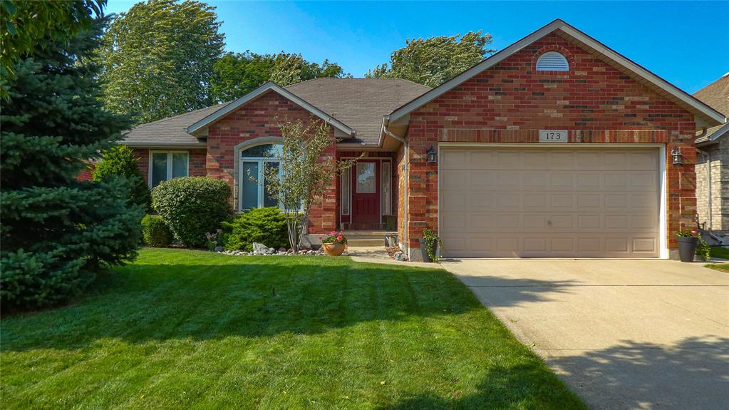173 STATHIS Boulevard, Sarnia, Ontario, Canada