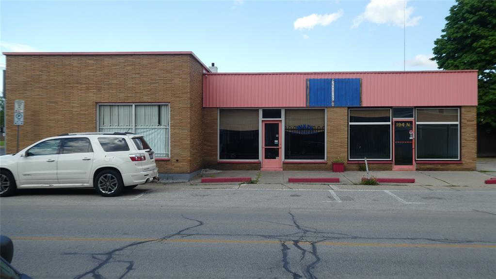 192-194 MITTON Street North, Sarnia, Ontario, Canada