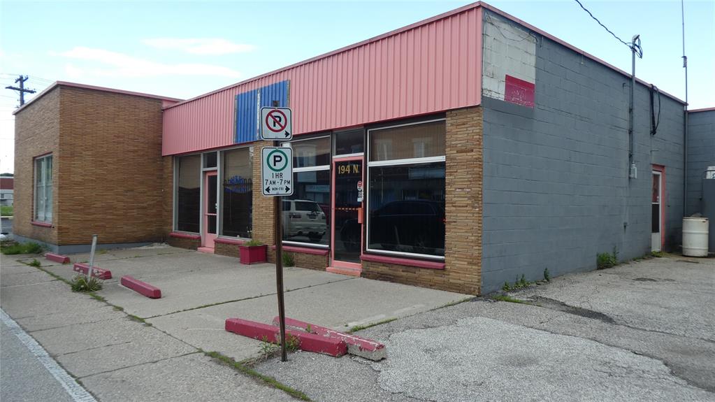 192-194 MITTON Street North, Sarnia, Ontario, Canada