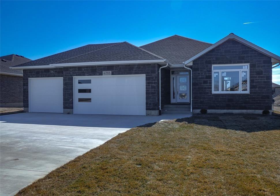 6795 GRIFFIN Drive, Plympton-Wyoming, Ontario, Canada