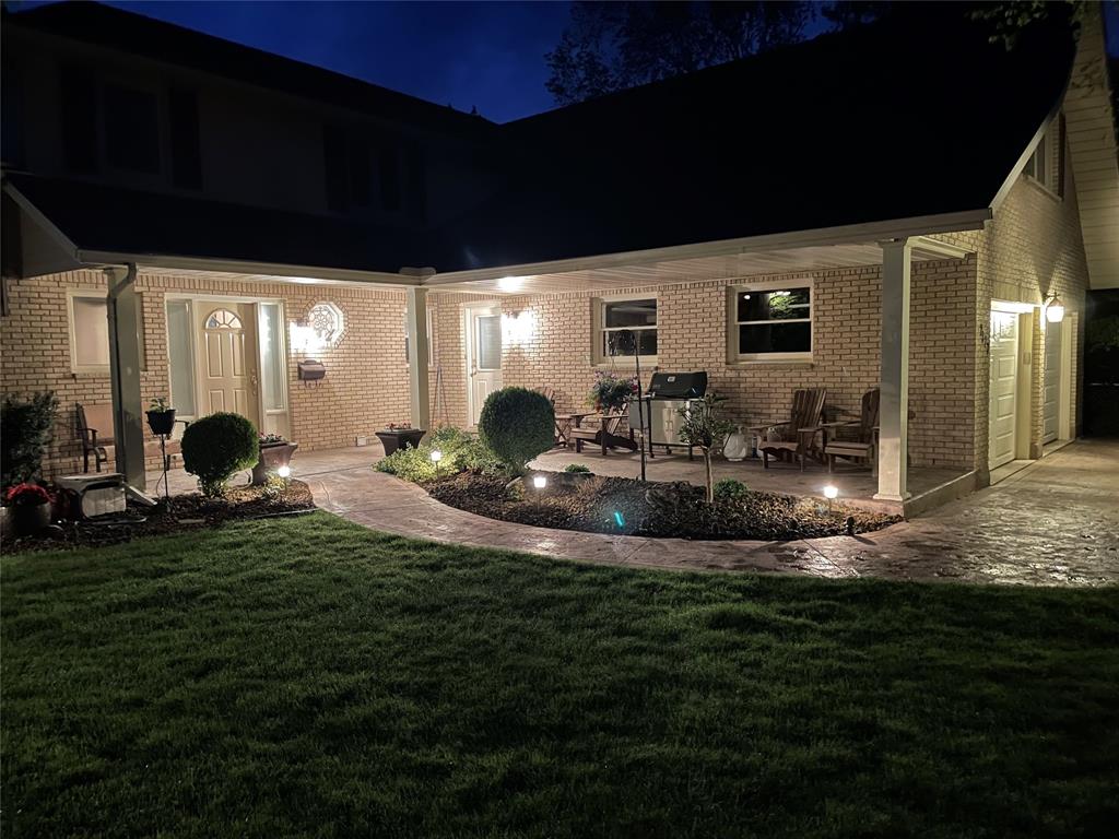 2327 PASSINGHAM Drive, Sarnia, Ontario, Canada