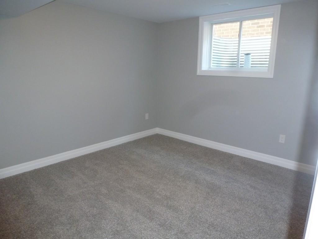 433 CHRISVALE Boulevard, Sarnia, Ontario, Canada