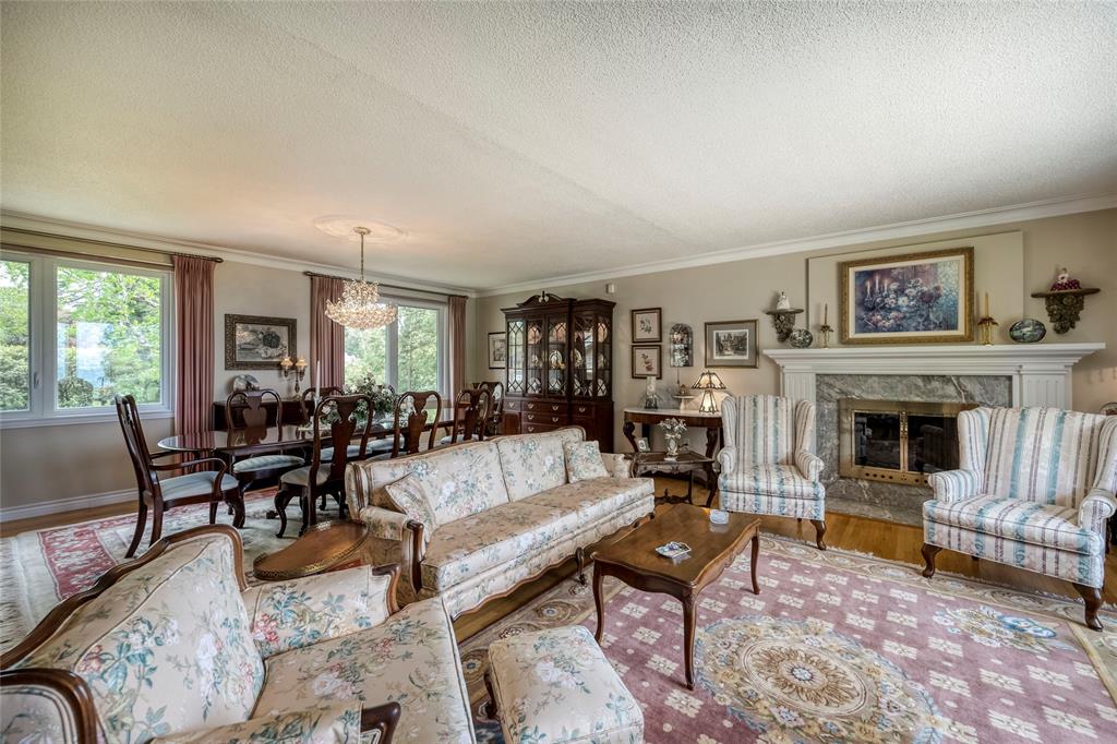 2327 PASSINGHAM Drive, Sarnia, Ontario, Canada
