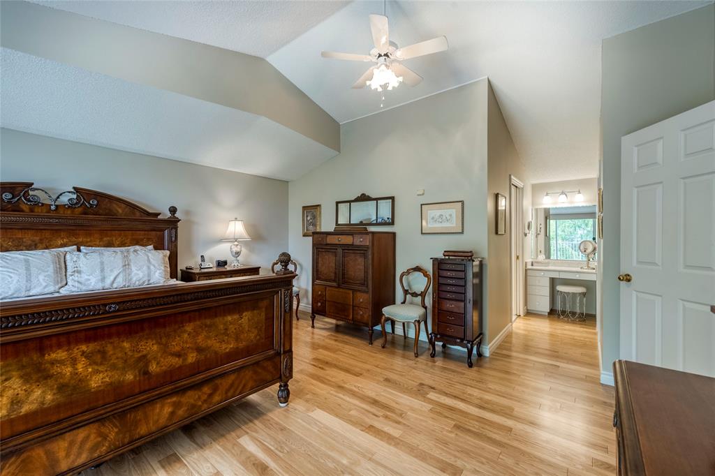2327 PASSINGHAM Drive, Sarnia, Ontario, Canada