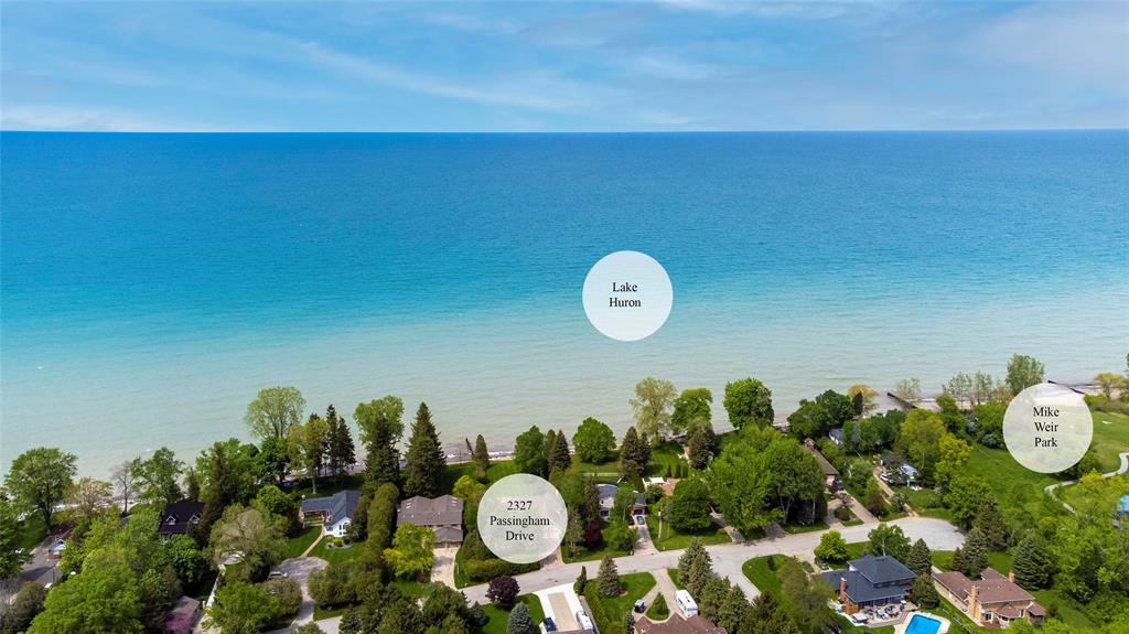 2327 PASSINGHAM Drive, Sarnia, Ontario, Canada