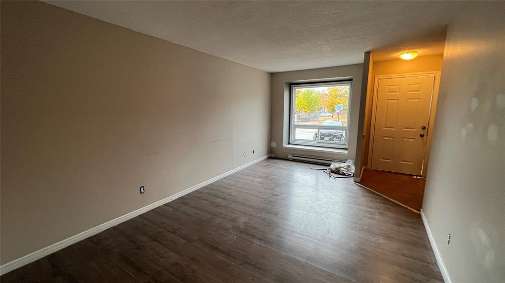 784 KIPLING Street Unit# 42, Sarnia, Ontario, Canada