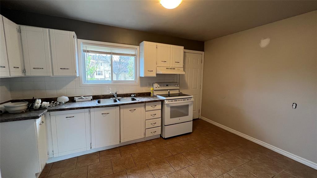 784 KIPLING Street Unit# 42, Sarnia, Ontario, Canada