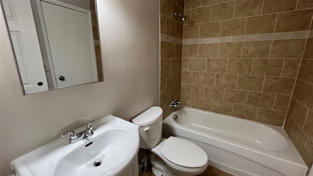 784 KIPLING Street Unit# 42, Sarnia, Ontario, Canada