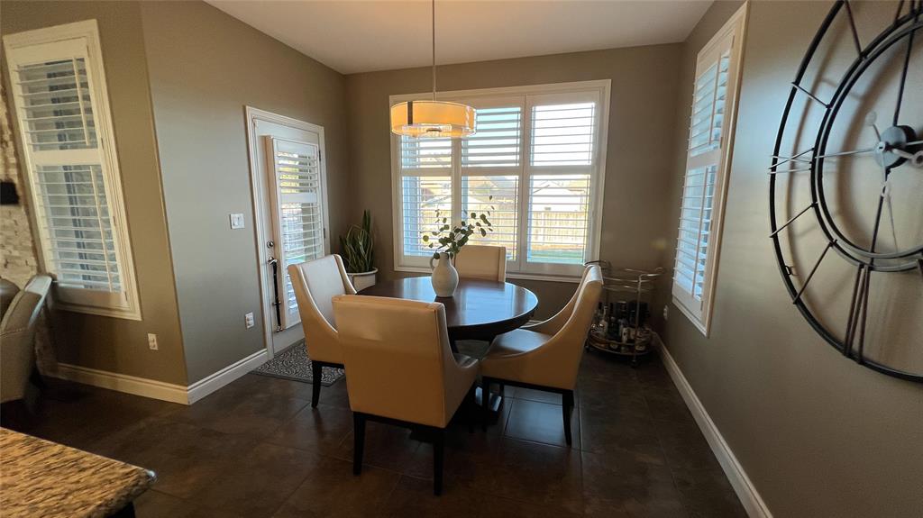 524 GLEN ABBEY Drive, Sarnia, Ontario, Canada