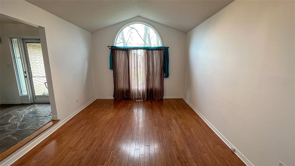 2482 HAMILTON Road, Sarnia, Ontario, Canada
