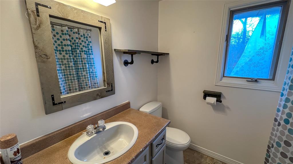 2482 HAMILTON Road, Sarnia, Ontario, Canada