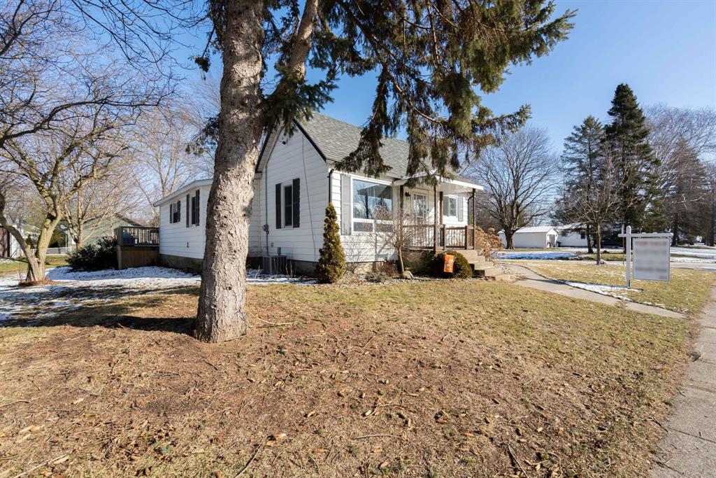 30 BROADWAY Avenue