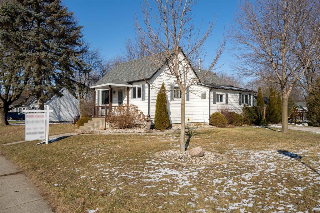30 BROADWAY Avenue