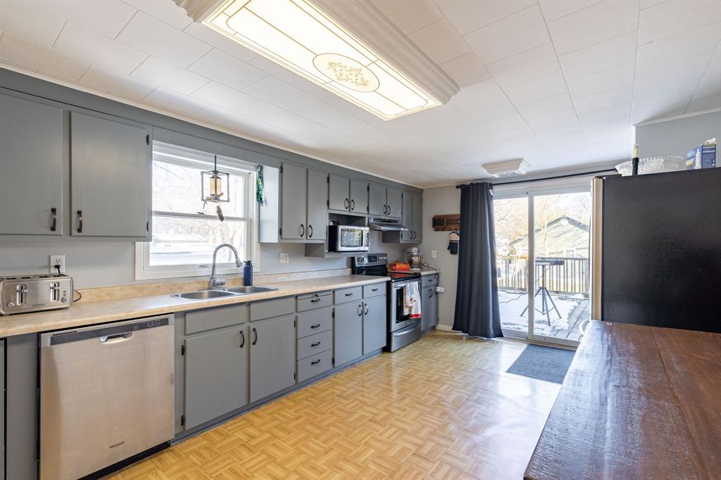 30 BROADWAY Avenue