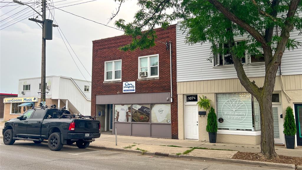 109-111 MITTON Street South, Sarnia, Ontario, Canada