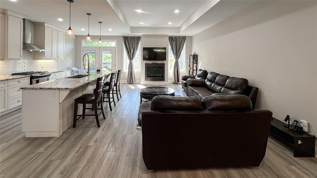 433 AUTUMN BREEZE Drive, Sarnia, Ontario, Canada