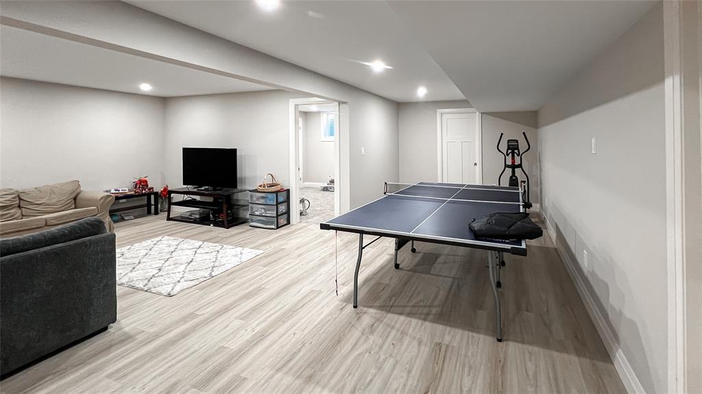 433 AUTUMN BREEZE Drive, Sarnia, Ontario, Canada
