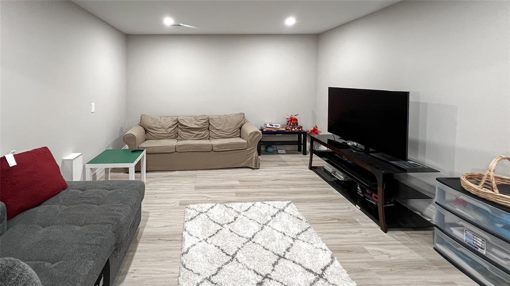 433 AUTUMN BREEZE Drive, Sarnia, Ontario, Canada