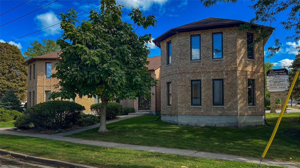 110 WATER Street Unit# UPPER N, Sarnia, Ontario, Canada photo 1