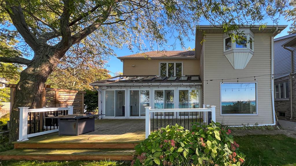 686 BEACH Lane, Sarnia, Ontario, Canada photo 3