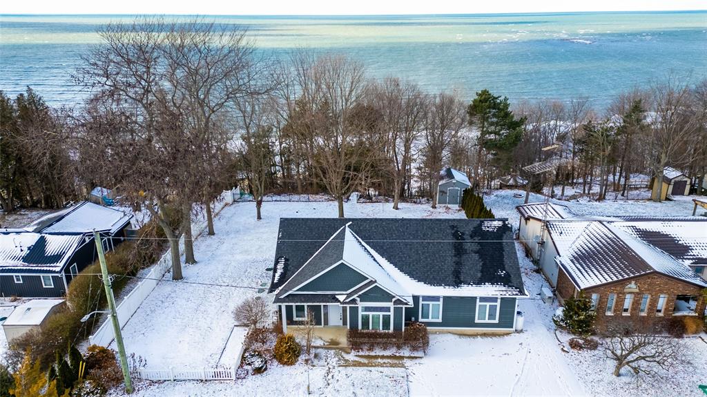 5144 CEDARVIEW Drive, Lambton Shores, Ontario, Canada photo 3