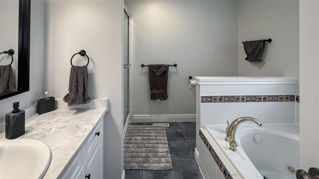 136 AUGUSTA Boulevard, Sarnia, Ontario, Canada photo 19