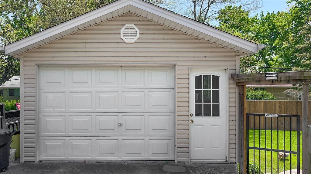 1275 WEBSTER Drive, Sarnia, Ontario, Canada photo 3