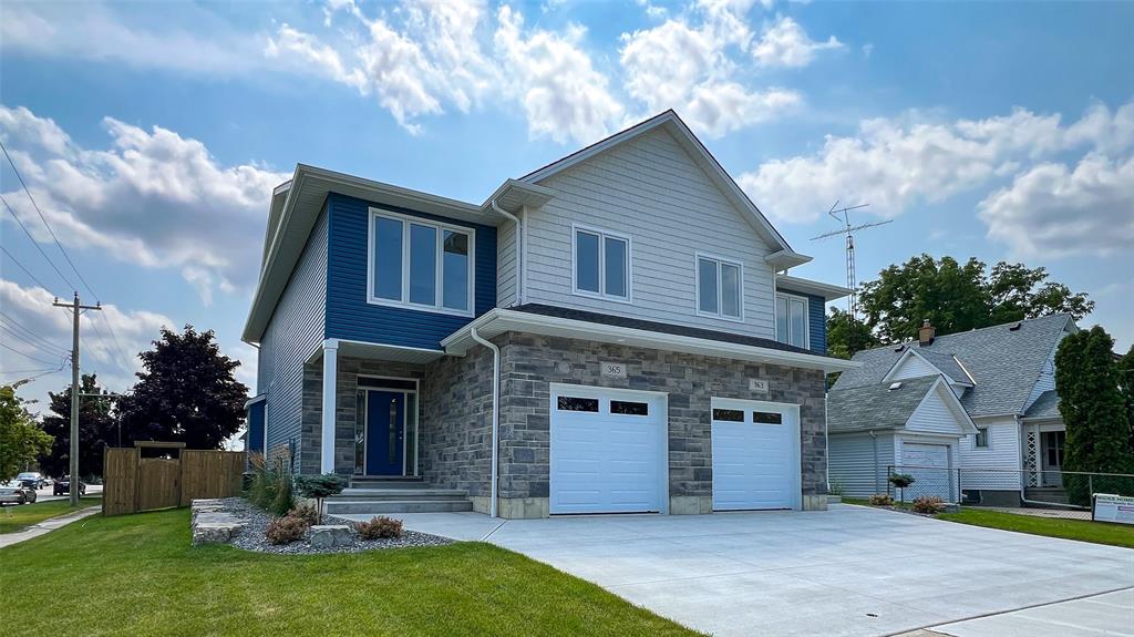 365 VICTORIA Avenue, Point Edward, Ontario, Canada photo 1