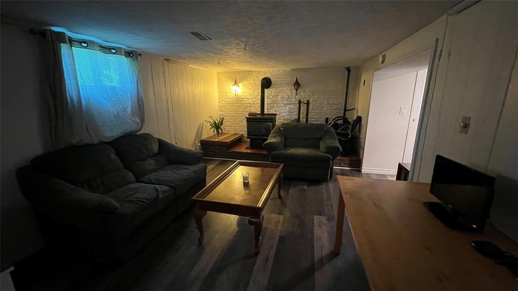 964 CHAMPLAIN Street Unit# (LOWER APT.), Sarnia, Ontario, Canada photo 5