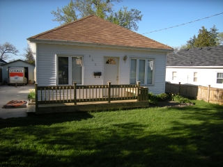 682 GROVE AVE, Sarnia, Ontario, Canada