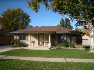 410 LOUISA, Point Edward, Ontario, Canada