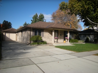 410 LOUISA, Point Edward, Ontario, Canada
