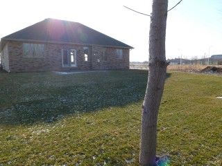 112 LIZUCHA DR, Sarnia, Ontario, Canada