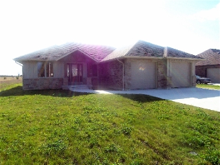 3984 CULLEN DR, Plympton-Wyoming, Ontario, Canada