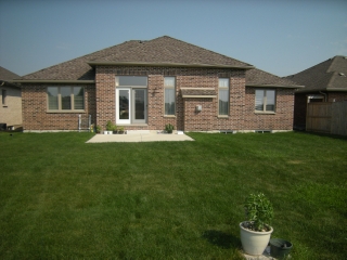 545 WHEATLEY DR, Sarnia, Ontario, Canada