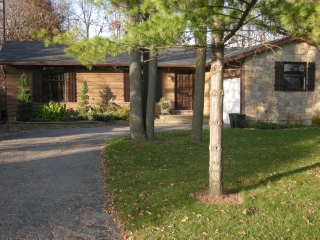4076 COLLINGWOOD, Plympton-Wyoming, Ontario, Canada
