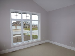 585 WHEATLEY DR, Sarnia, Ontario, Canada