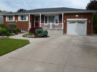 1109 SALISBURY ST, Sarnia, Ontario, Canada