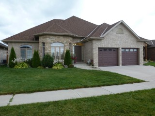 533 WHEATLEY DR, Sarnia, Ontario, Canada